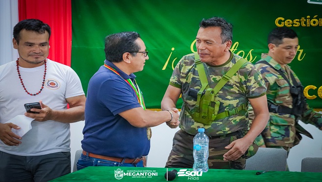 Alcalde Esaรบ Rรญos se reuniรณ con el representante del frente policial Vraem