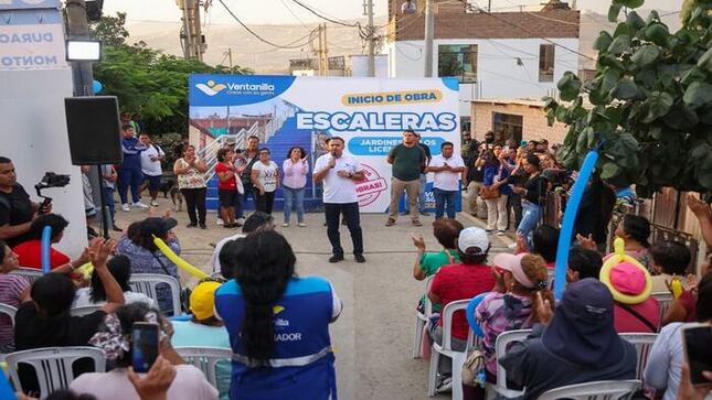 🟡 Vecinos, muy pronto iniciaremos la obra de las nuevas escaleras en "Jardines de los Licenciados", ubicadas en el A.H. 28 de Julio. Este proyecto, tan esperado por todos los vecinos de la zona, finalmente se hará realidad gracias a un esfuerzo conjunto y a nuestro alcalde 𝐉𝐡𝐨𝐯𝐢𝐧𝐬𝐨𝐧 𝐕𝐚𝐬𝐪𝐮𝐞𝐳. Este es solo el comienzo de más proyectos y mejoras que vendrán para seguir construyendo juntos un Ventanilla más próspero y seguro para todos. ¡Ventanilla crece con su gente!