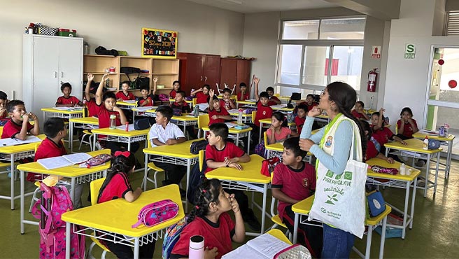Instituciones Educativas reciben charla Medio Ambiental