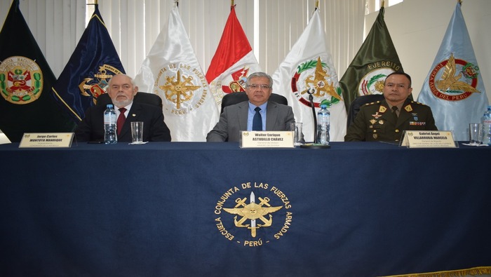 Ministro de Defensa presidió actividad de aniversario de la Escuela Superior Conjunta de las Fuerzas Armadas