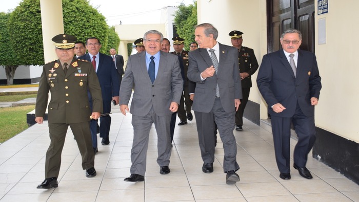 Ministro de Defensa presidió actividad de aniversario de la Escuela Superior Conjunta de las Fuerzas Armadas