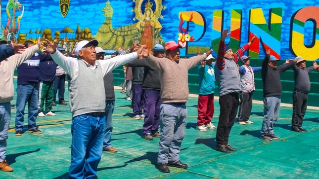 Sesión de Tai Chi en el INPE - Puno beneficia a personas de la tercera edad del Centro Integral del Adulto Mayor