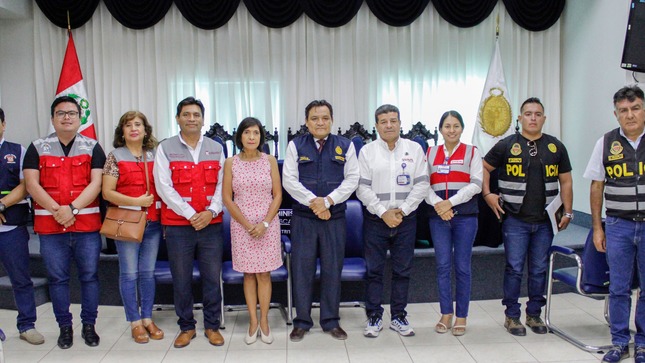 foto de con las principales autoridades de las instituciones involucradas