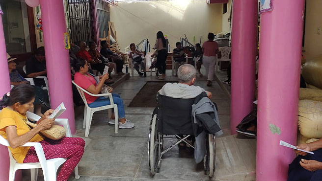 Promoviendo un envejecimiento activo y saludable, a través del Centro Integral del Adulto Mayor – CIAM Huarmey, viene realizando el taller de ejercicios y reforzamiento de memoria en el adulto mayor.