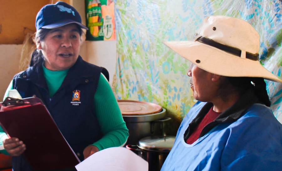 Supervisan comedores populares en la zona Puno para garantizar la calidad del servicio a los comensales