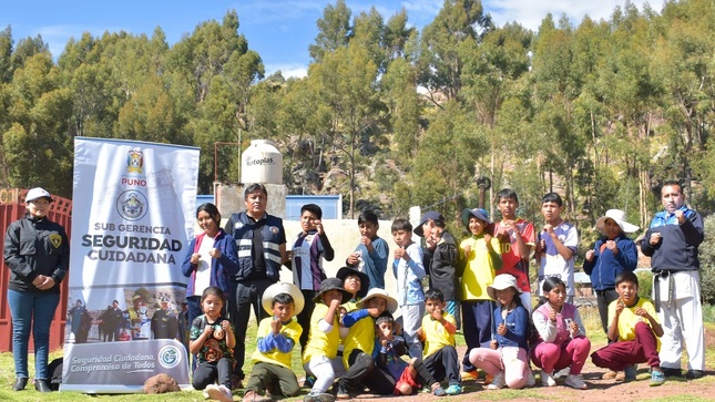 Estudiantes del sector Chimú reciben capacitación en defensa personal