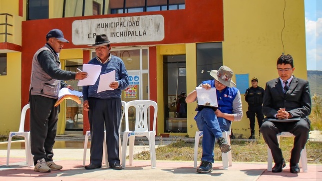 Elección participativa conforma comisión de admisión transitoria en el centro poblado de Inchupalla