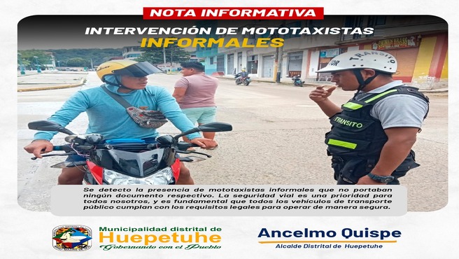 un inspector de tránsito revisando los documentos de un trnasportista informal
