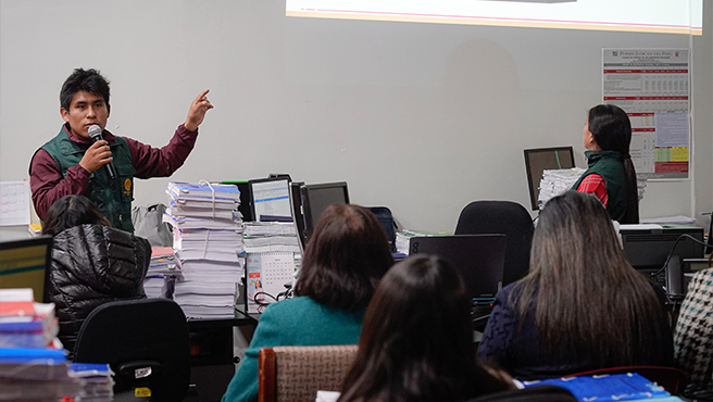 Integrantes del Módulo Civil de la Corte de Cusco participaron de la charla "Manejo y Gestión adecuada de los residuos sólidos"