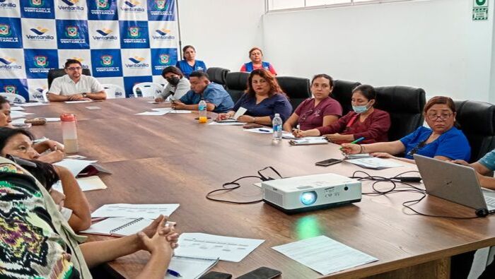 馃煛 Se llev贸 a cabo una importante reuni贸n de coordinaci贸n entre el 谩rea de salud municipal y representantes de la Red de Salud de Ventanilla, a iniciativa de nuestro alcalde 饾悏饾悺饾惃饾惎饾悽饾惂饾惉饾惃饾惂 饾悤饾悮饾惉饾惇饾惍饾悶饾惓, con el objetivo de abordar y trabajar en temas relacionados a compromisos asumidos por nuestro municipio en la lucha contra la anemia infantil y el control a las madres gestantes en esta importante etapa de sus vidas. En la reuni贸n, adem谩s estuvieron presentes obstetras de los 13 establecimientos que conforman la Red de Salud del distrito. Este apoyo entre profesionales demuestra el trabajo conjunto para combatir la anemia infantil y mejorar la salud de nuestra comunidad.
