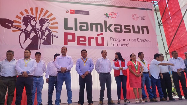 DRTPE Piura participo en el lanzamiento del programa Llamkasun en el distrito de La Matanza