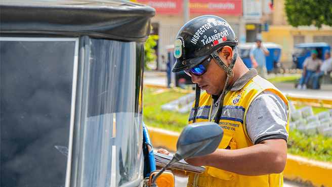 Continuan los operativos inopinados a mototaxistas informales en Huarmey.