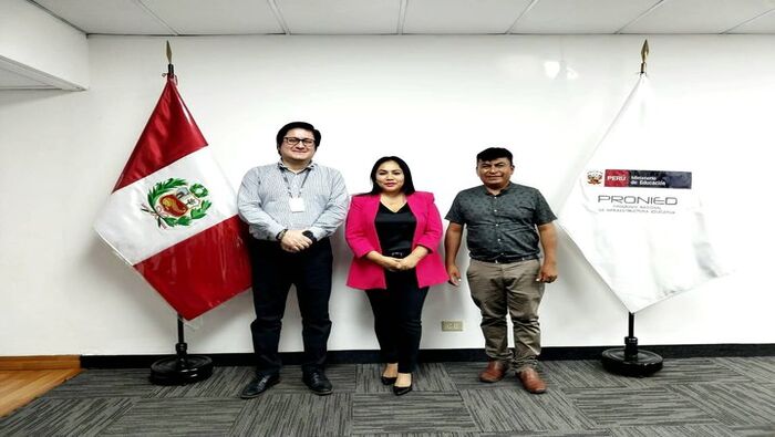 Alcalde se reúne con representantes de PRONIED y apoyo de la congresista para dar revisión del expediente técnico de la I. E El Tallán