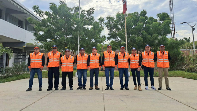 entrega de indumentaria a integrantes de GRD y COEL