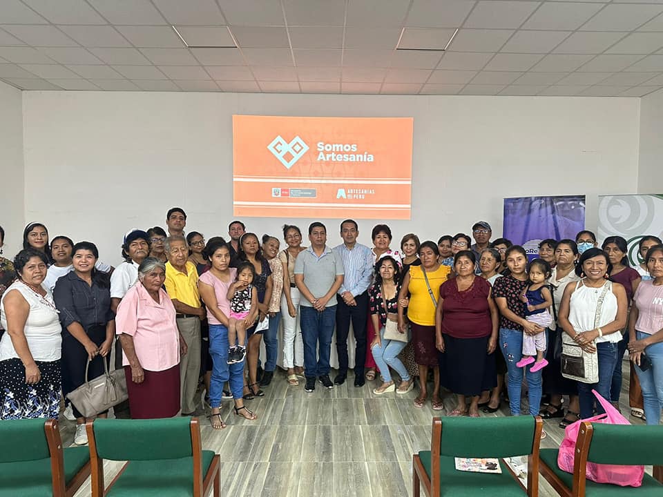 Artesanos Alteños Participaron En Piura En "Somos Artesanía 2024"