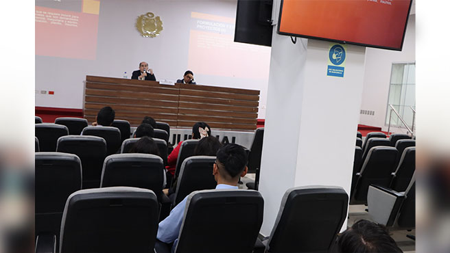 Magistrado Hugo Garrido Cabrera dictó taller sobre “Contratos modernos” como parte de las actividades académicas por el 63.° Aniversario de la Corte Superior del Callao