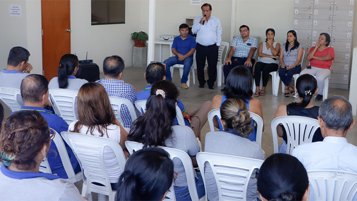 Toma fotográfica del nuevo Gerente General del SAT de Piura