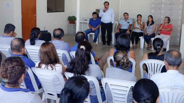 Toma fotográfica del nuevo Gerente General del SAT de Piura