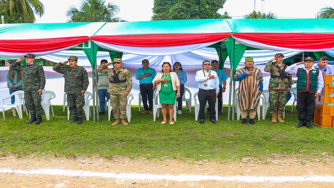 Desfile cรญvico militar por el dรญa del Sereno Municipal