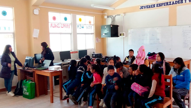 Charla sobre residuos sólidos orgánicos en San Pedro de Laraos
