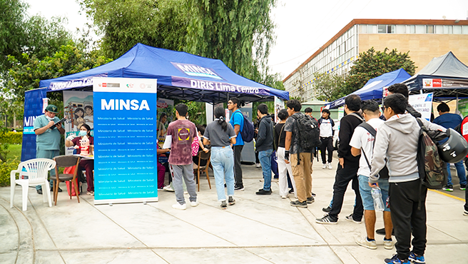 Foto 1 de Minsa acerca los servicios de salud sexual y reproductiva a estudiantes de la universidad San Marcos