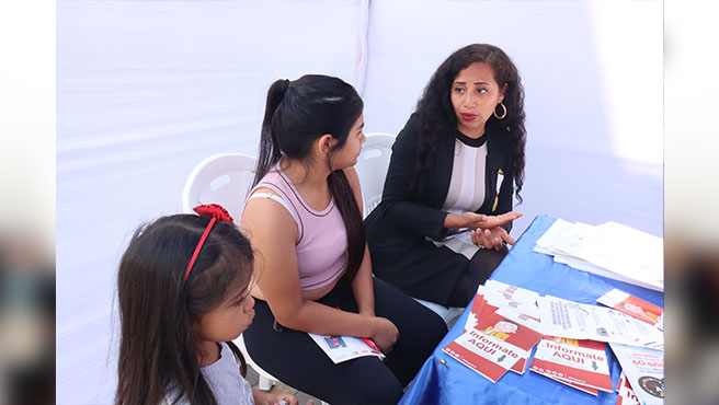 Durante Feria “ESTO ES CALLAO” realizada en Carmen de la Legua Reynoso se recibieorn demandas de alimentos a través de mesa de partes itinerante