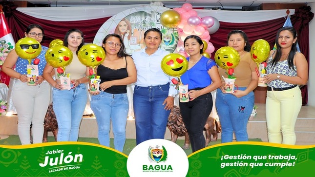 Homenaje a las Secretarias