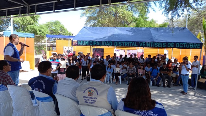 DRTPE Piura en coordinación con la Municipalidad Veintiséis de Octubre llevo con éxito la Feria Laboral 2024: "Conecta con tu Futuro", donde participaron distintas empresas.