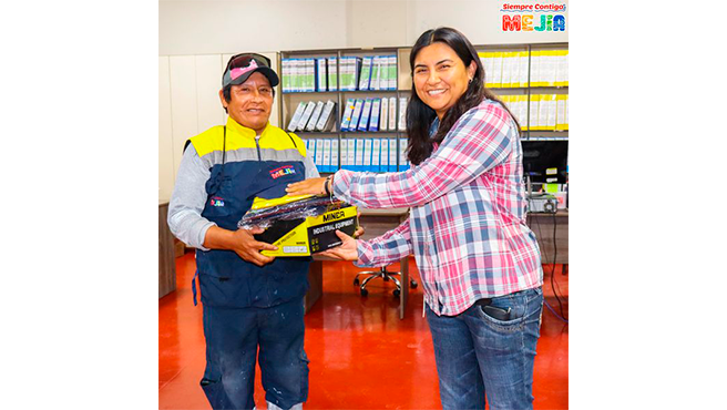 Alcaldesa realizó entrega de uniformes a personal de Servicios a la Ciudad y Medio Ambiente