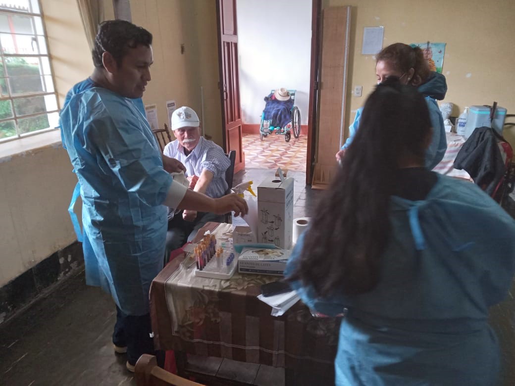 ¡Salud, para nuestros adultos mayores del asilo natividad!