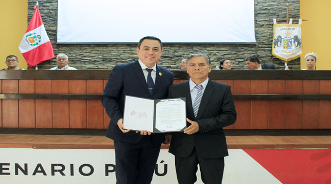 ¡Sesión Solemne de Aniversario!