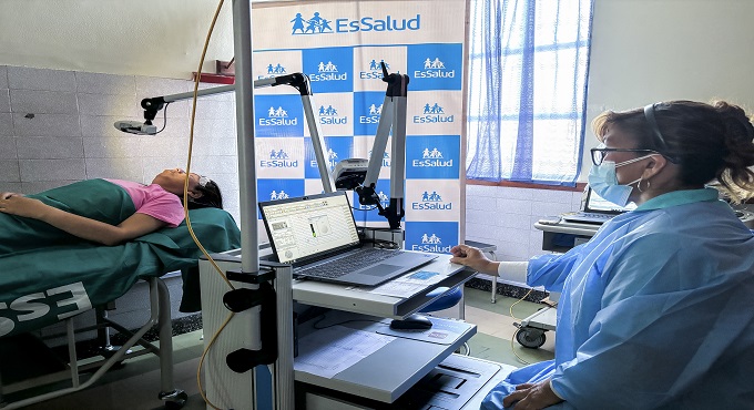 EsSalud: Hospital Grau recibe primer lote de equipos biomédicos para repotenciar atenciones neurológicas y servicio de farmacia