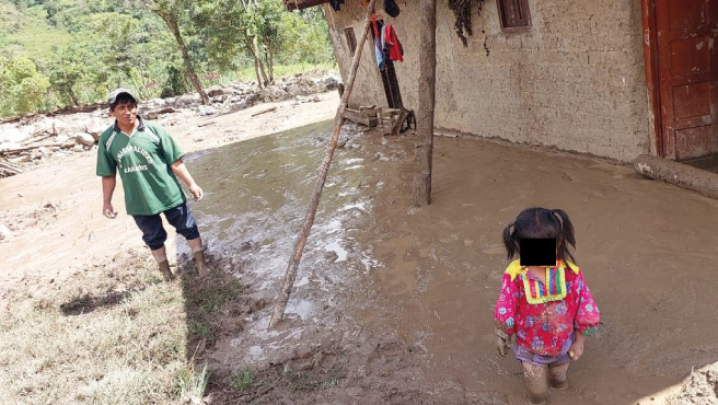 Brigadas de Geresa Lambayeque brindar asistencia a pobladores de Kañaris afectados por recientes lluvias