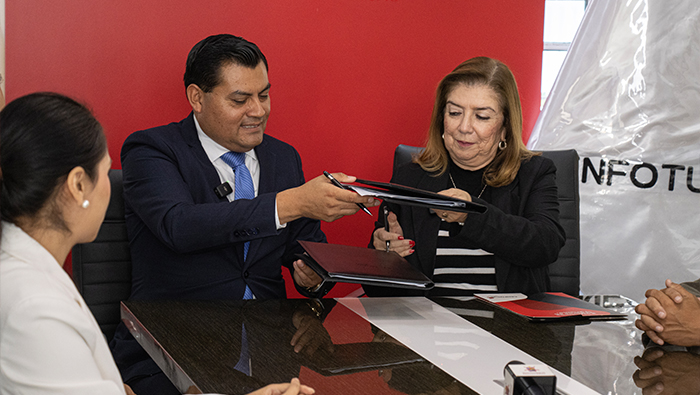 CENFOTUR celebra la firma del Convenio con la Municipalidad Distrital de Pachacámac