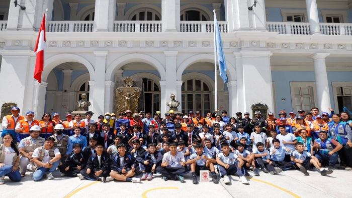 Ministra de Cultura participó en el Primer Simulacro Escolar 2024 en el colegio Guadalupe