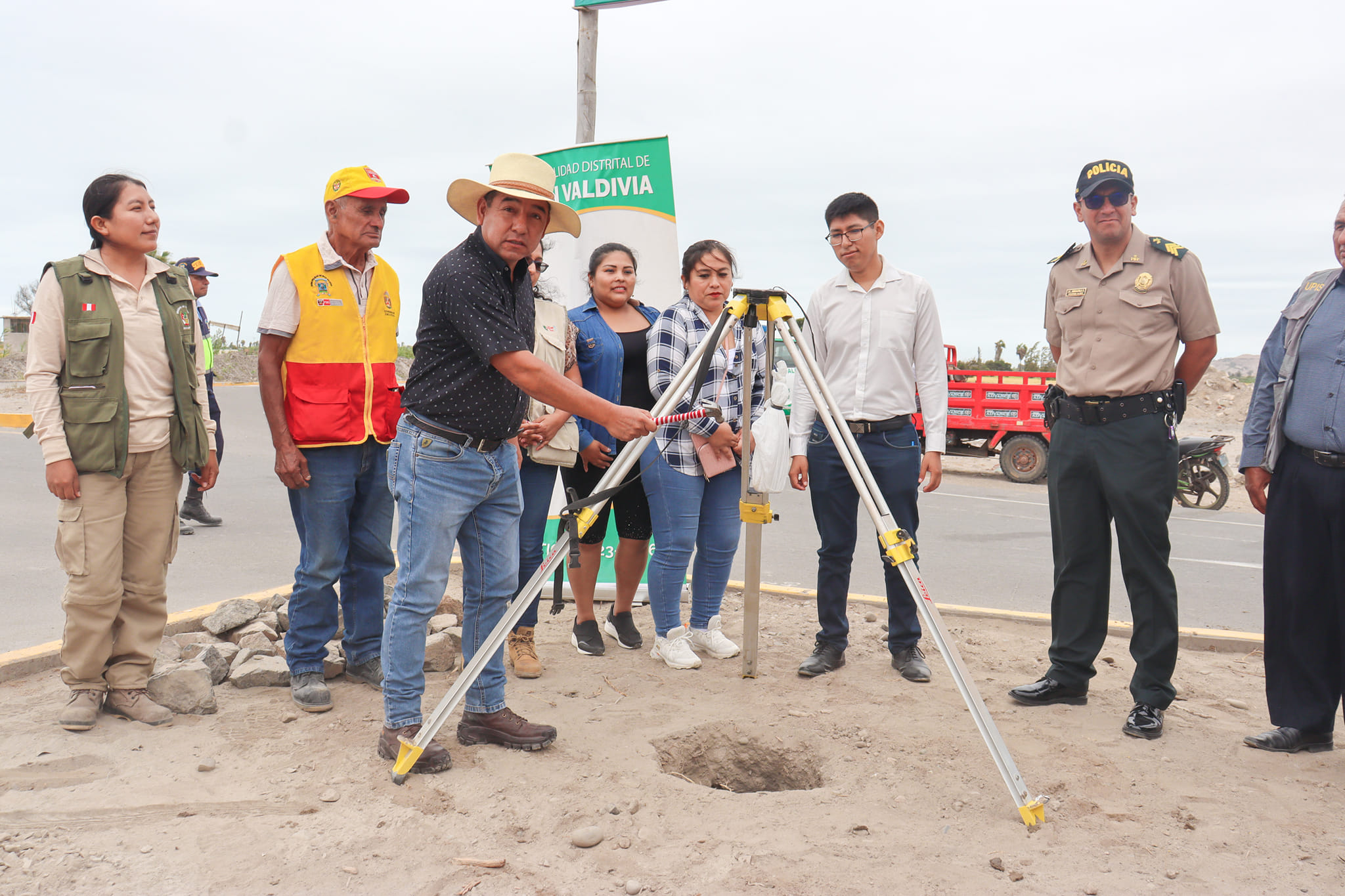 Inicio de obra en beneficio de sector la Ensenada