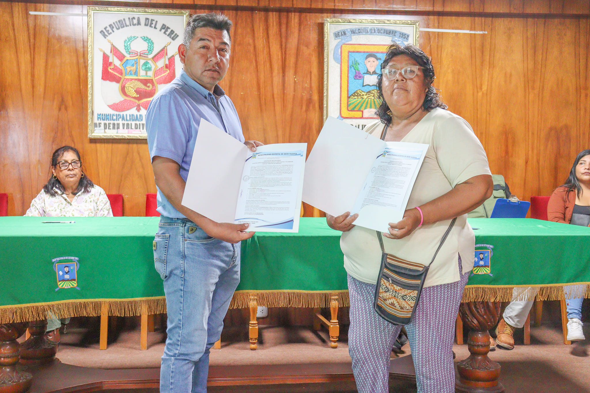 firma de convenios con instituciones pΓΊblicas de Γ‘mbito provincial