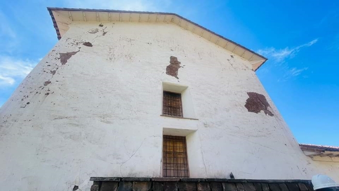 Ministerio de Cultura: Torre campanario de la Capilla Sixtina de Andahuaylillas en Cusco fue afectada por movimiento sísmico