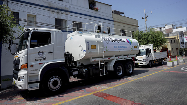 Municipalidad adquiere camiones para potenciar el riego y cuidado del medio ambiente.