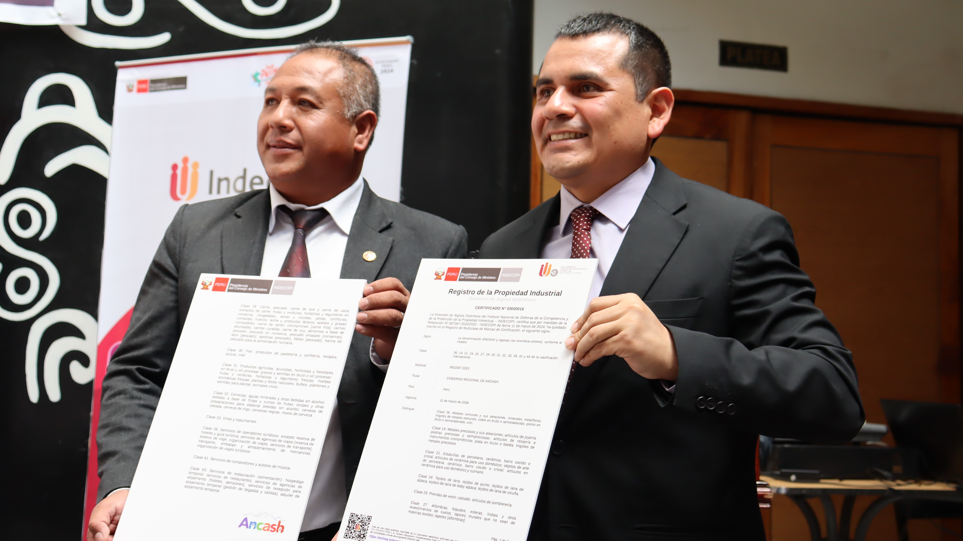 El Indecopi entregó marcas y reconoció a 500 artesanas en Áncash