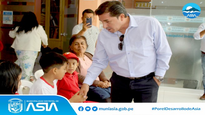 La Municipalidad Distrital de Asia que lidera por nuestro alcalde Isaias Alcántara Malásquez, en coordinación con el Registro Nacional de Identificación y Estado Civil (RENIEC), vienen realizando la campaña gratuita de obtención del Documento Nacional de Identidad (DNI) Electrónico, para niñas, niños y adolescentes de 0 a 17 años, y adultos mayores.
La campaña inició hoy martes 23 de abril desde tempranas horas, y continuará hasta mañana miércoles 24 abril, desde las 9:00 a.m. hasta las 4:00 p.m. en las instalaciones del palacio municipal. Donde podrán cambiar su DNI vencido o DNI en mal estado, cambio foto, caducidad, duplicado, entre otros.
#MunicipalidadDistritalDeAsia
#PorelDesarrollodeAsia
#IsaiasAlcantaraAlcaldedeAsia