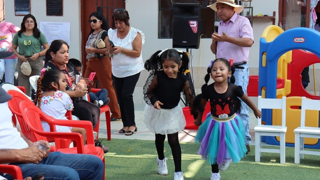 Entrega de una cocina a gas de 4 hornillas a la institución educativa del distrito de La Punta