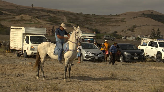  Carreras de caballos y pelea de toros por Semana Santa 