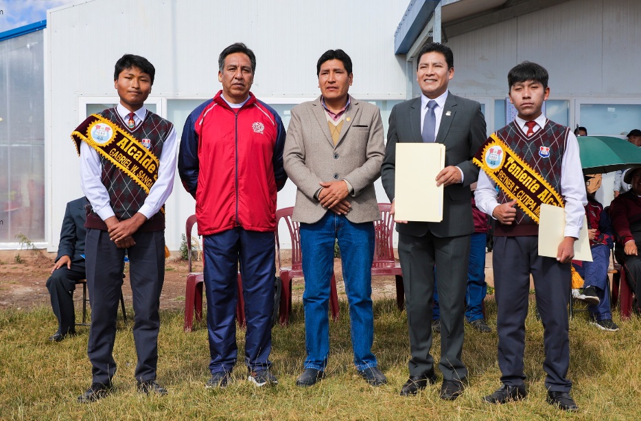 Impulsando el desarrollo educativo, la Municipalidad de Puno invierte 70 mil soles en estudios para dos significativas obras