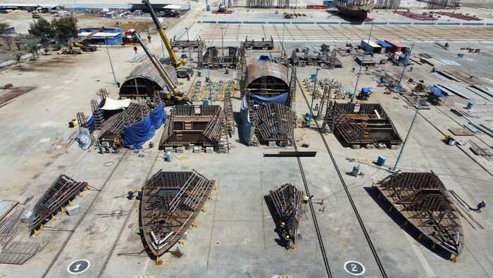 Ministro de Defensa supervisa avance de la construcción de dos patrulleras marítimas en SIMA Chimbote