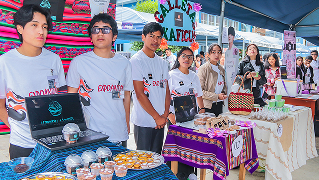 Con éxito se realizó el programa expoandina "universitarios emprendedores"