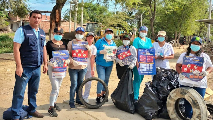Luchemos contra el dengue: Nueva Esperanza sin criaderos de zancudos