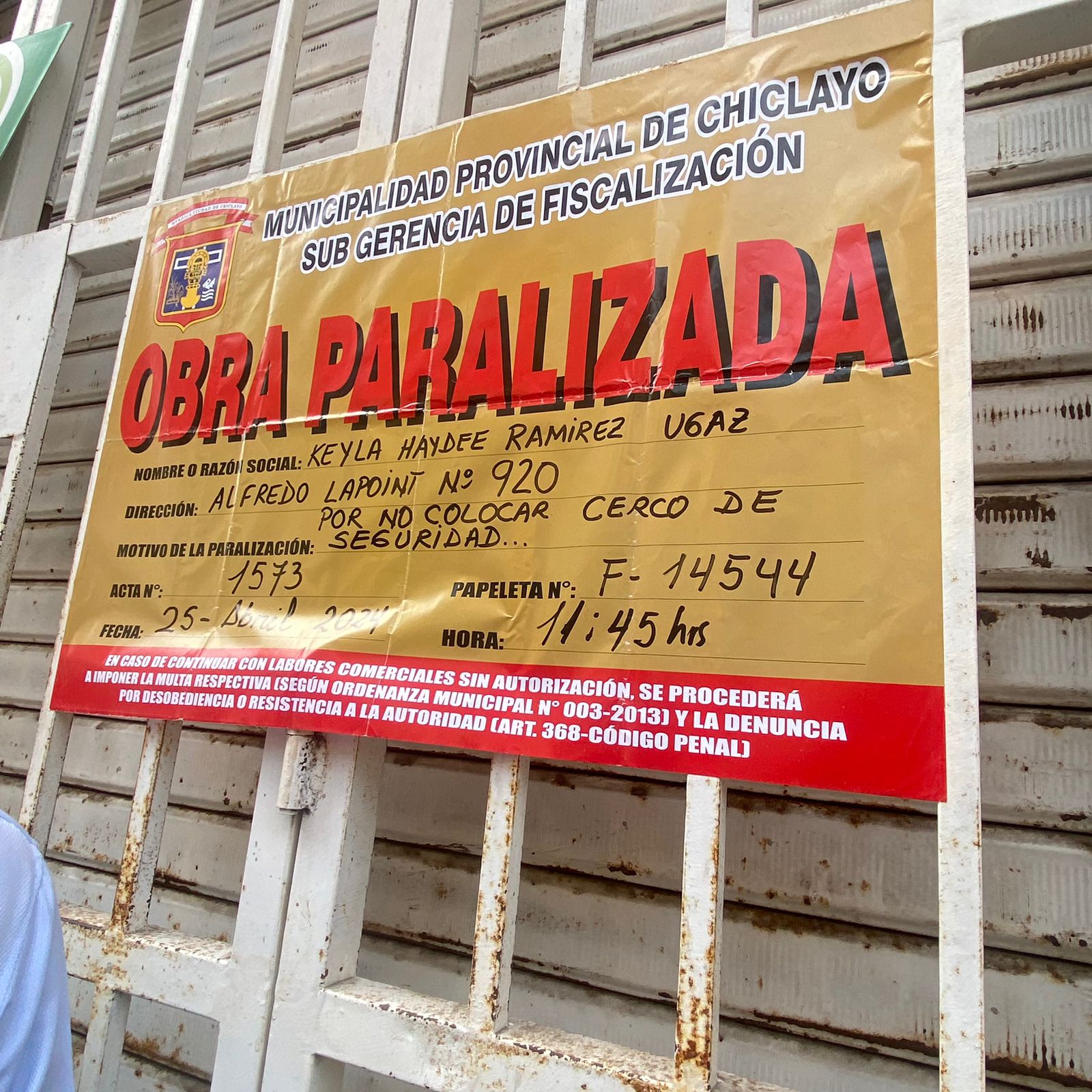 clausura y paralización obra en el centro de Chiclayo