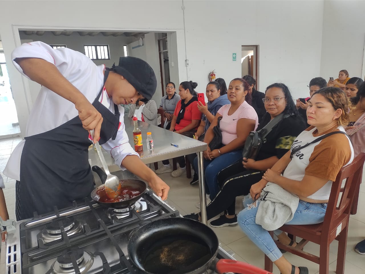 capacitación a mujeres emprendedoras en cocina 4