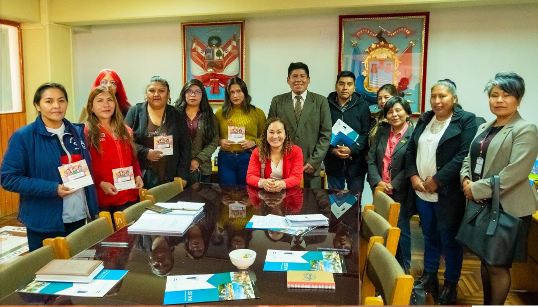 Concejo Municipal coordina acciones en favor de las mujeres víctimas de violencia
